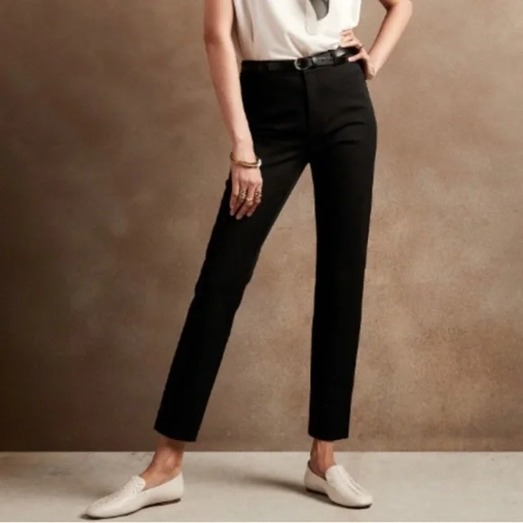 Banana Republic Charcoal Straight-Leg Trousers - Picture 4 of 5